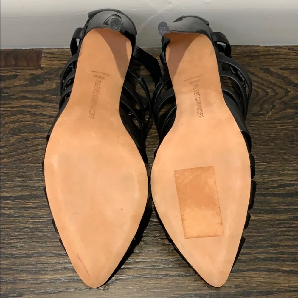 Black Pumps - image 4